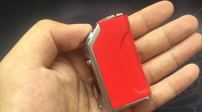 Box mods with inlaid battery Box mods with inlaid battery