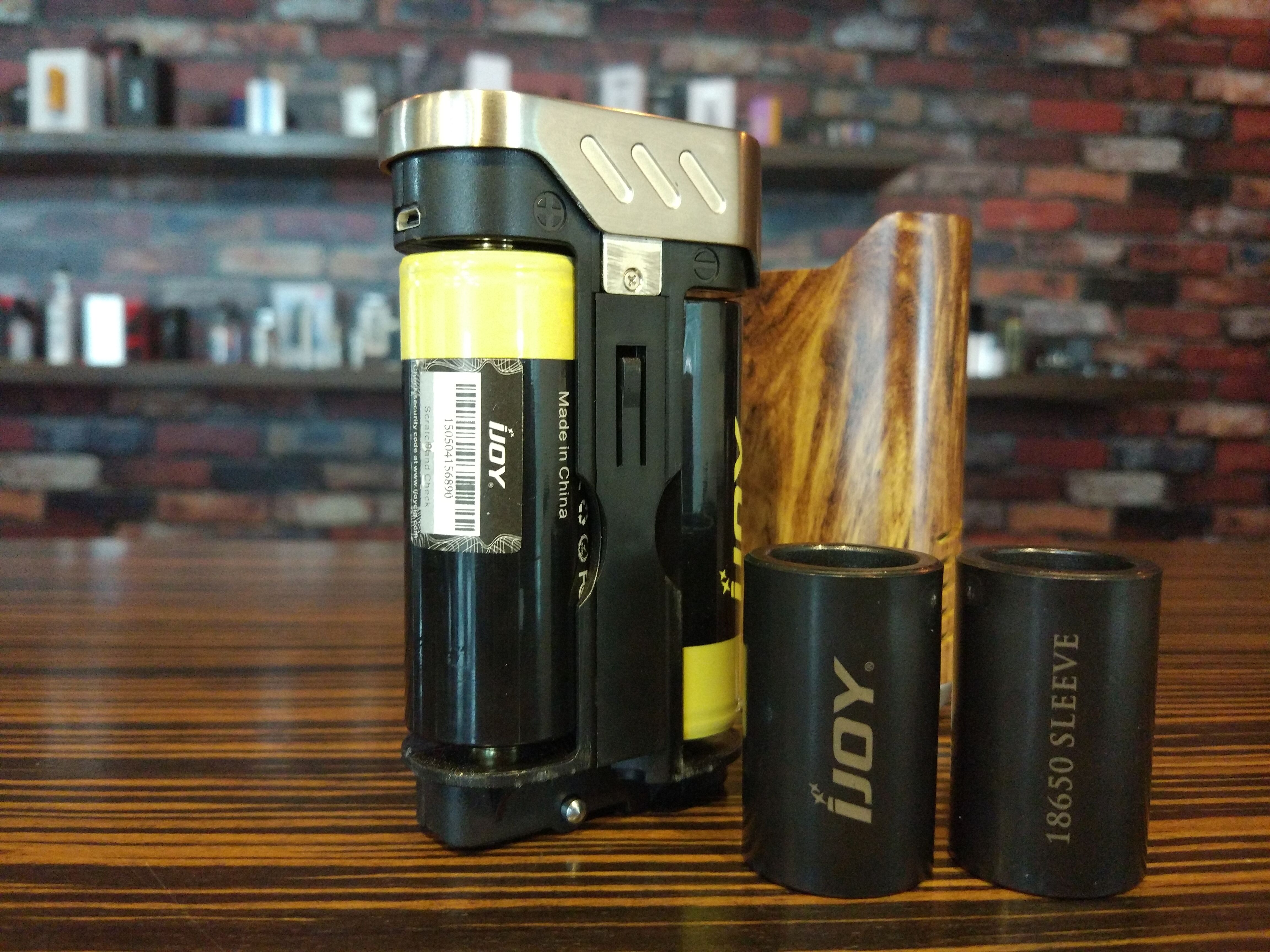 IJOY Limitless LUX Dual Box Mod IJOY Limitless LUX Dual Box Mod
